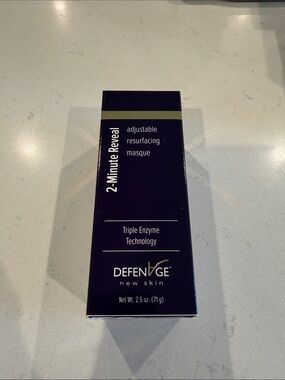 Defenage 2-Minute Reveal Adjustable Resurfacing Masque
